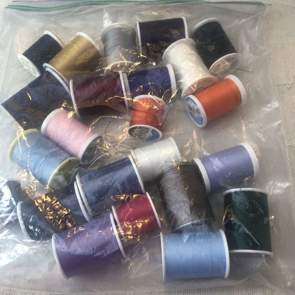 Mixed lot of Thread - Picture 3 of 3